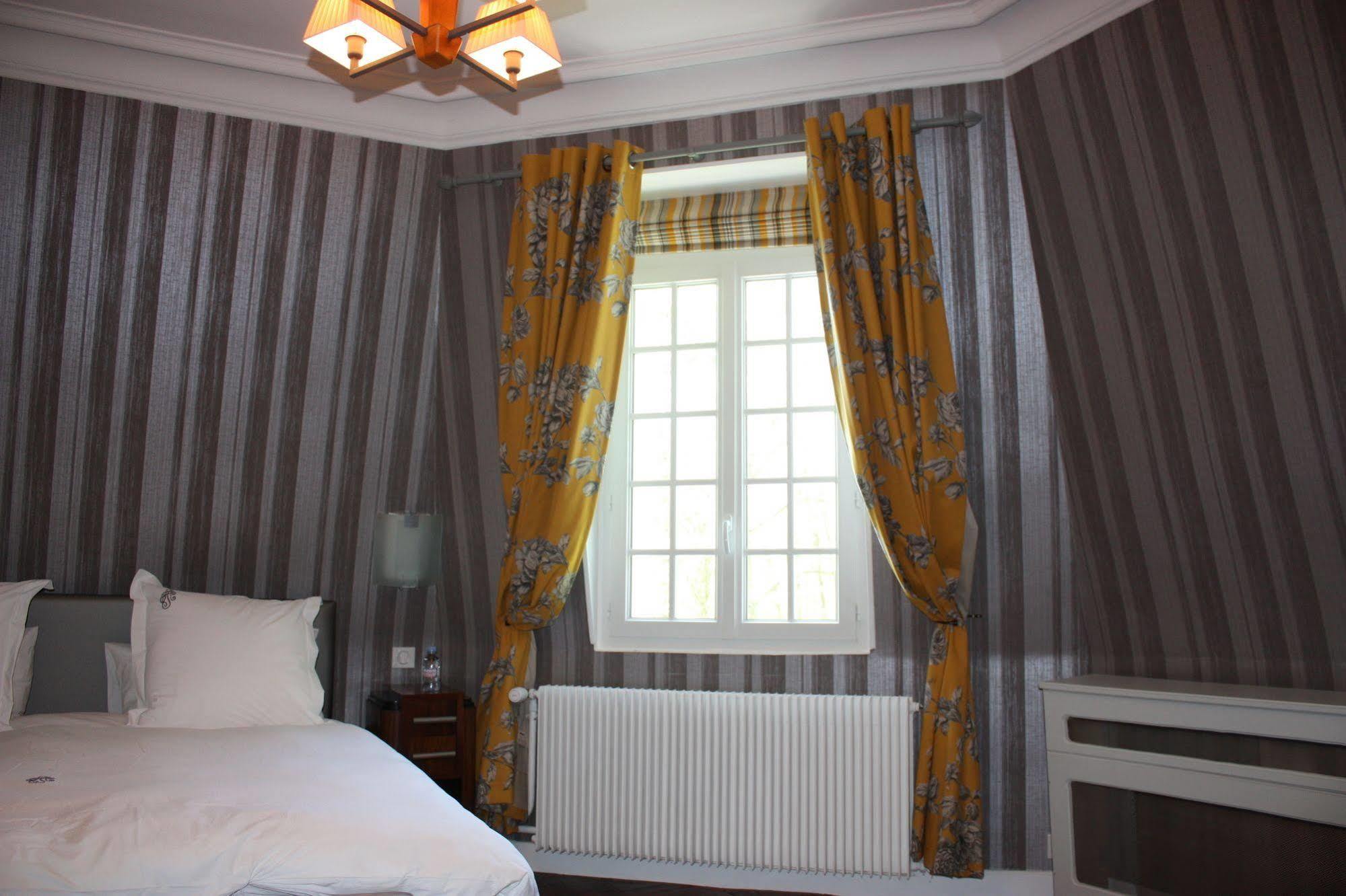 Chateau D'Avesnes - Le Castelet Екстер'єр фото