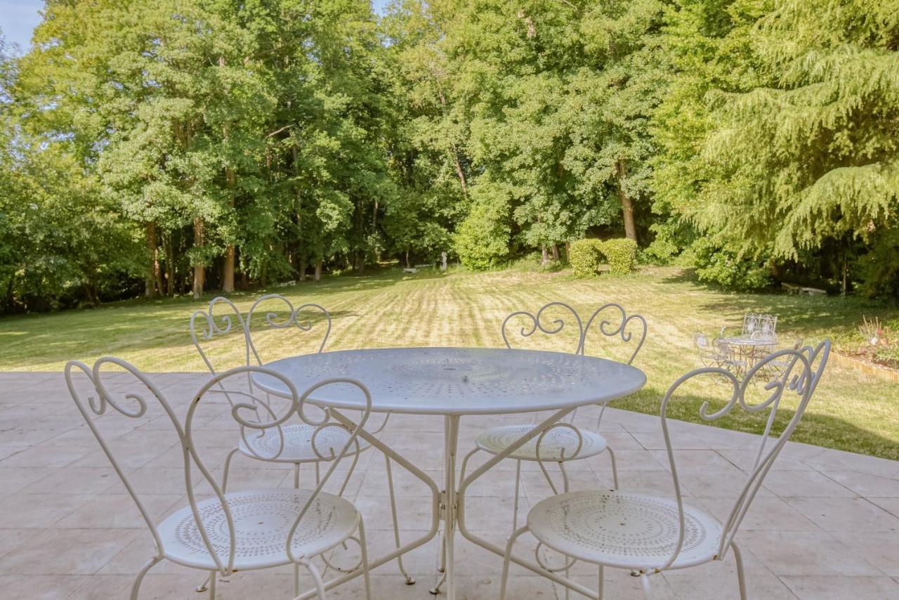 Chateau D'Avesnes - Le Castelet Екстер'єр фото
