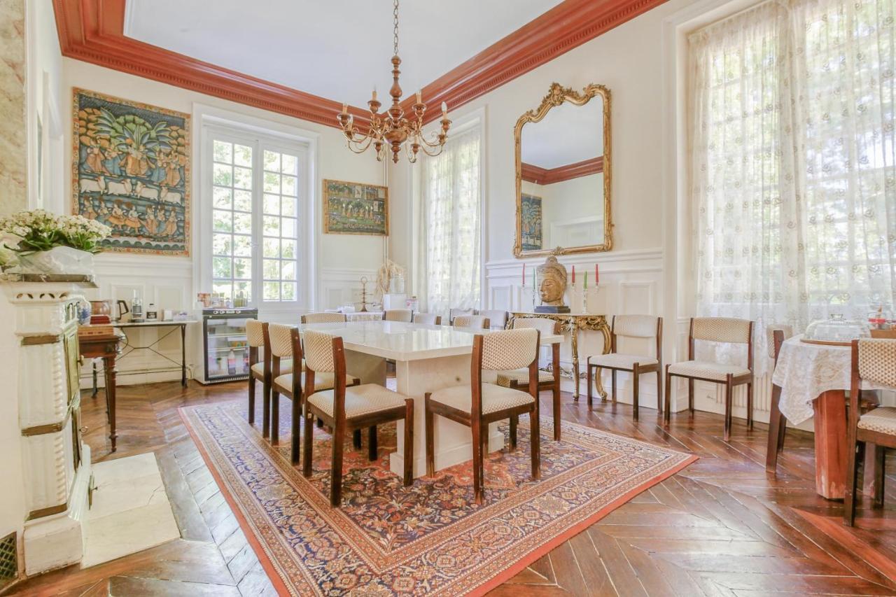 Chateau D'Avesnes - Le Castelet Екстер'єр фото